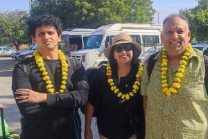 Deli: traslado do aeroporto para o hotel ou para a cidade em SUV premium