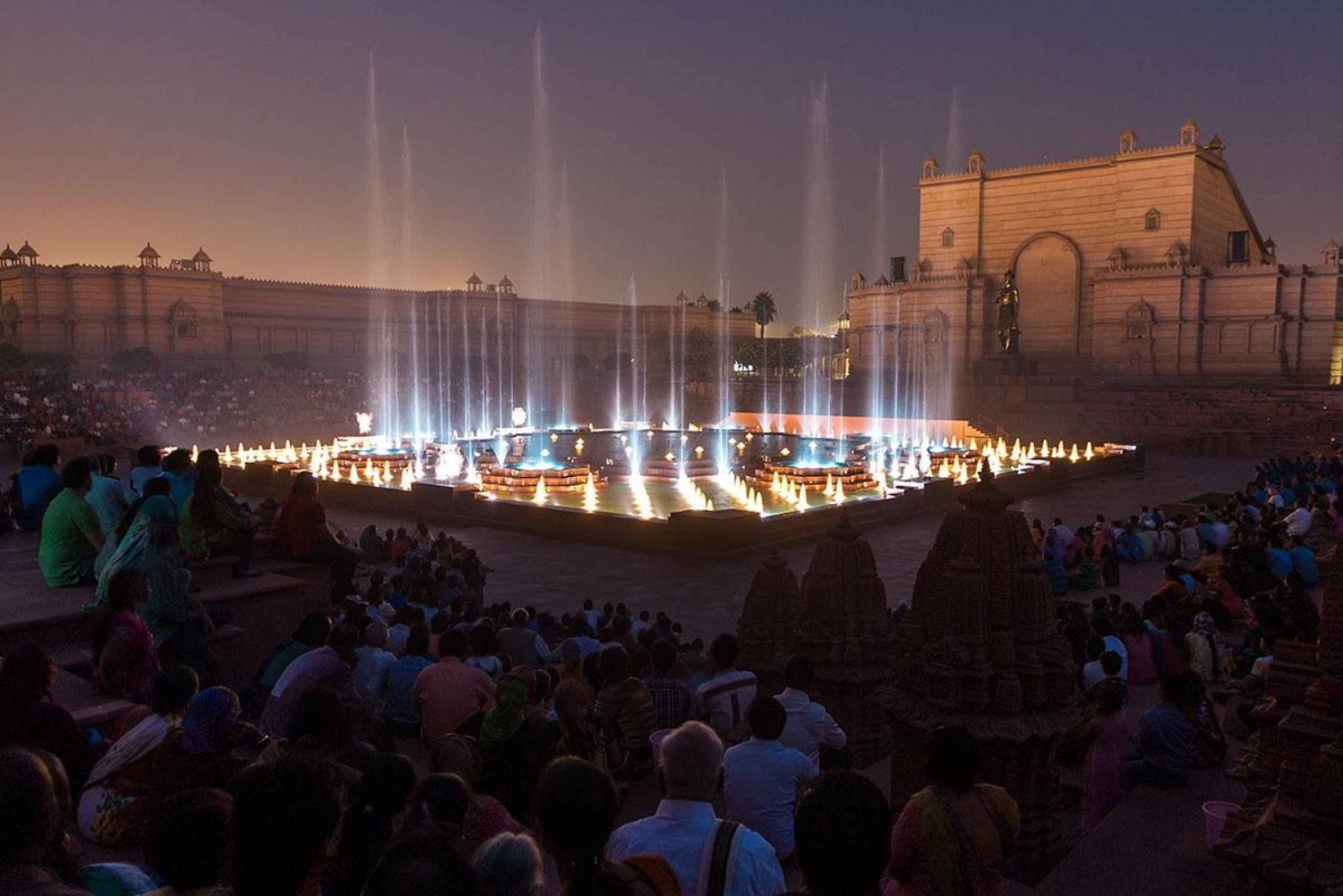 Delhi: Akshardham lys- og vandshow med udstillingsrundtur