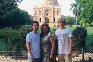 Delhi: Akshardhamin valo- ja vesiesitys – yksityinen kierros vaihtoehdoilla