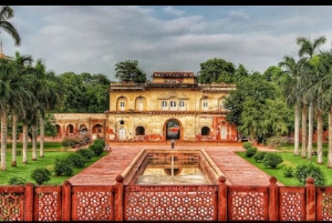 デリー：アクシャールダーム寺院、インド門＆サフダルジャングナイトツアー