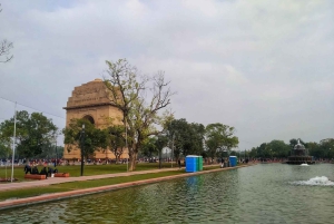 デリー：アクシャールダーム寺院、インド門＆サフダルジャングナイトツアー