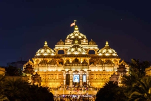 Delhi: Akshardham-templet, spa og byrundtur med guide