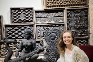 Delhi: Art Tour with Indian Classical Music & Dance