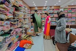 Delhi: Tour di un giorno sull'autentico percorso degli acquirenti con pranzo