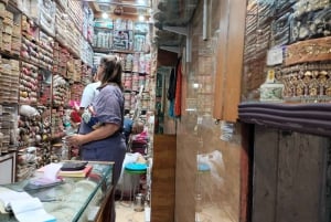Delhi: Tour di un giorno sull'autentico percorso degli acquirenti con pranzo