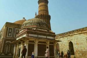 Old & New Delhi: tour guidato della città di un giorno con monumenti