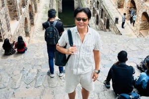 Tour privado de día completo por la antigua y la nueva Delhi en coche