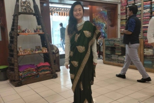 Delhi: Skræddersyet shoppingtur med kvindelig konsulent