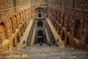 Delhi: Ganztägige Sightseeingtour durch Delhi mit öffentlichen Verkehrsmitteln