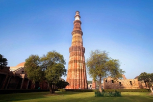 Delhi : visite d'une jounée touristique en voiture avec guide gouvernemental