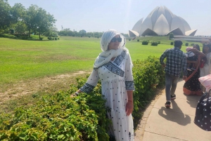 Delhi: Guided City Spirituality and Cultural Diversity Tour