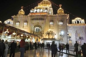 Delhi: Avondrondleiding met gids door de stad Delhi - 4 uur