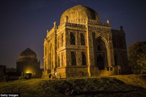 Delhi: Guided Evening Tour of Delhi City