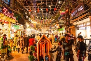 Delhi: Guided Shopping Tour Experience w/ Female Expert