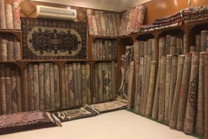 Delhi: Guided Shopping Tour Experience w/ Female Expert