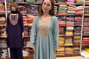 デリー：女性エキスパートと一緒にガイド付きショッピングツアー体験をお楽しみください