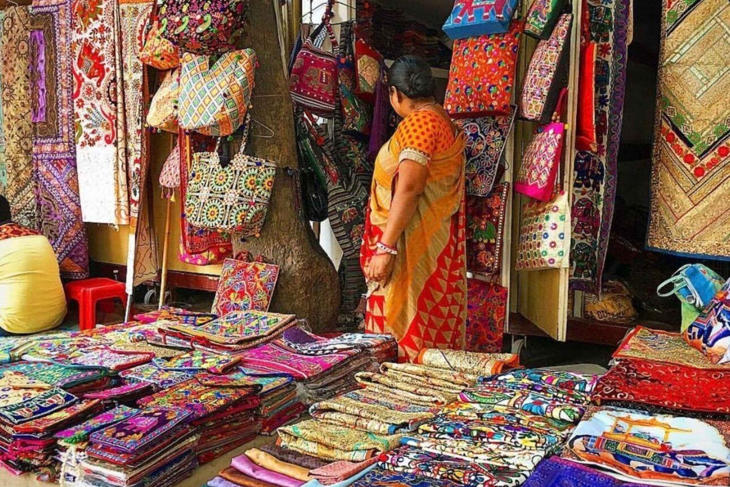 デリー：女性エキスパートがご案内するショッピングツアー