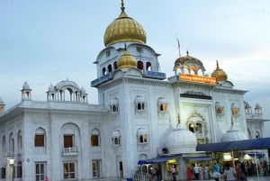 Delhi: Gurudwara Bangla Sahib - Faith, Culture and Peace
