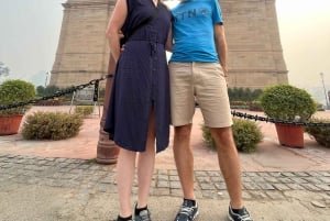 Delhi: Halve dag Sacred Heart Cathedral, lunch & India Gate