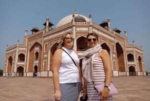 Delhi Heritage & Flavors – Markets, Monuments & Food Walk