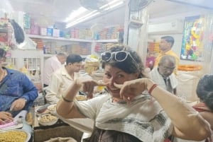 Delhi Heritage & Flavors – Markets, Monuments & Food Walk