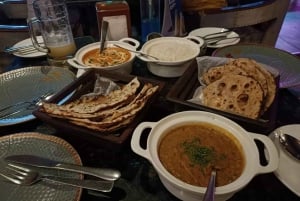 Delhi Heritage & Flavors – Markets, Monuments & Food Walk