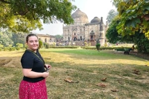 Delhi Heritage & Flavors – Markets, Monuments & Food Walk