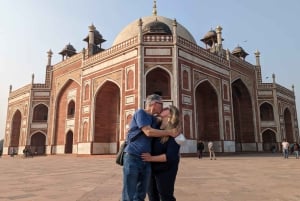 Delhi Heritage & Flavors – Markets, Monuments & Food Walk