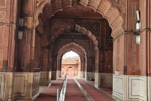 Delhi: Luksuriøs privat halvdagstur med guide i Delhi 🏰