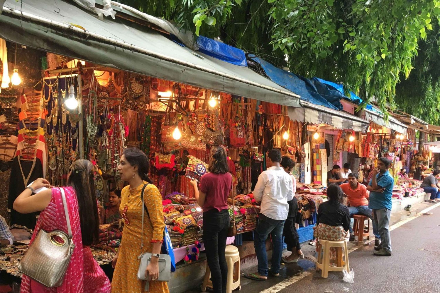 Delhi Markets: A Cultural Shopping Experience with an Expert