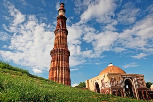 Delhi: wycieczka po parku archeologicznym Mehrauli z Qutub Minar