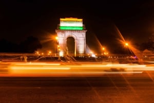 Delhi: Night Tour with India Gate and Connaught Place