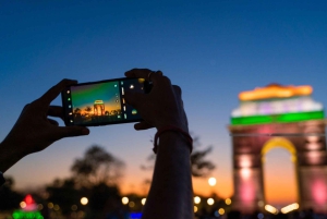 Delhi: Nachttour mit Rikschafahrt und Street Food