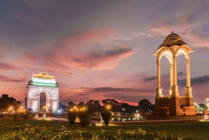 Delhi: Nachttour mit Rikschafahrt und Street Food