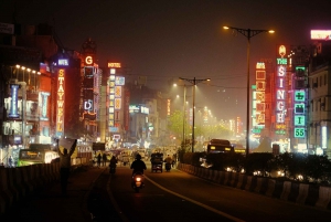 Delhi Nachtleven Tour met Local - Ontdek Bars, Markten