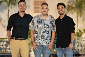 Delhi: Wycieczka nocna z prywatnym samochodem, przewodnikiem i kierowcą