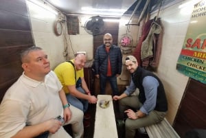 Delhi: No Delhi Belly Food Tour med chai-te