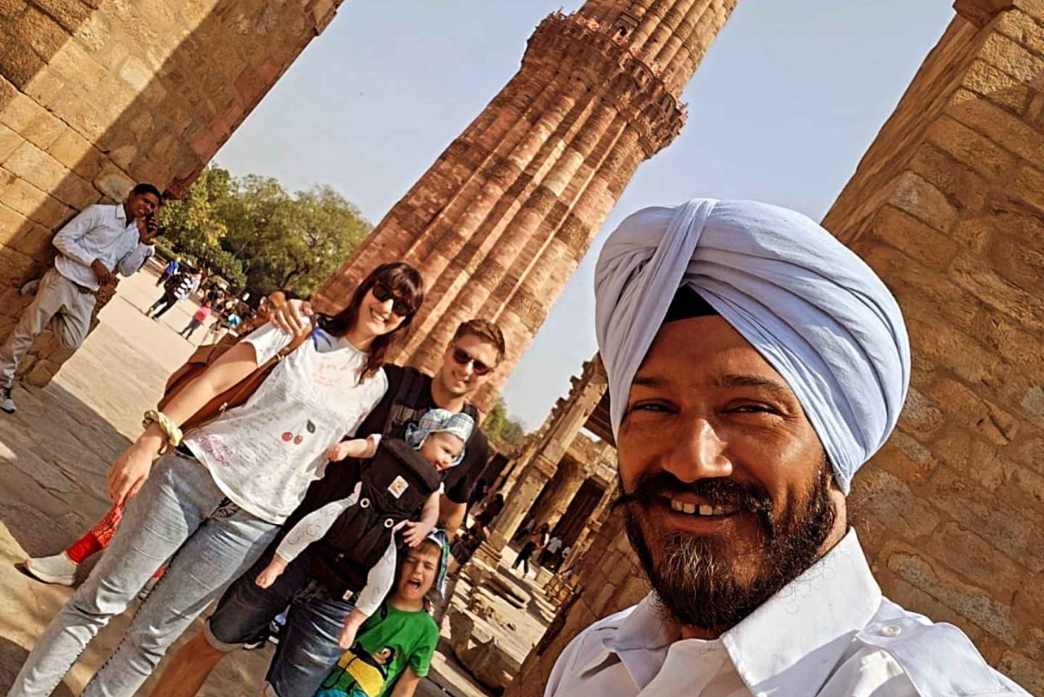 Delhi: Excursão particular de 1 dia inteiro ou de meio dia pela Delhi antiga e nova