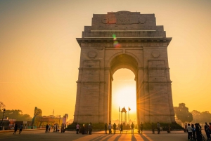 Delhi: Excursão particular com tour guiado pela Velha e Nova Deli com carro