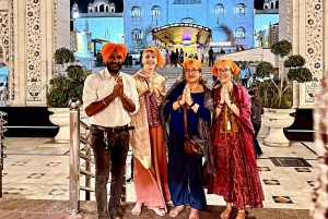 Delhi: Excursão particular de 1 dia inteiro ou de meio dia pela Delhi antiga e nova