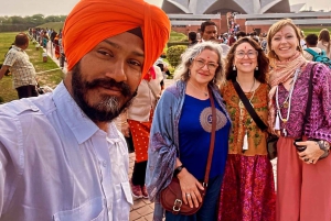 Delhi: Excursão particular de 1 dia inteiro ou de meio dia pela Delhi antiga e nova