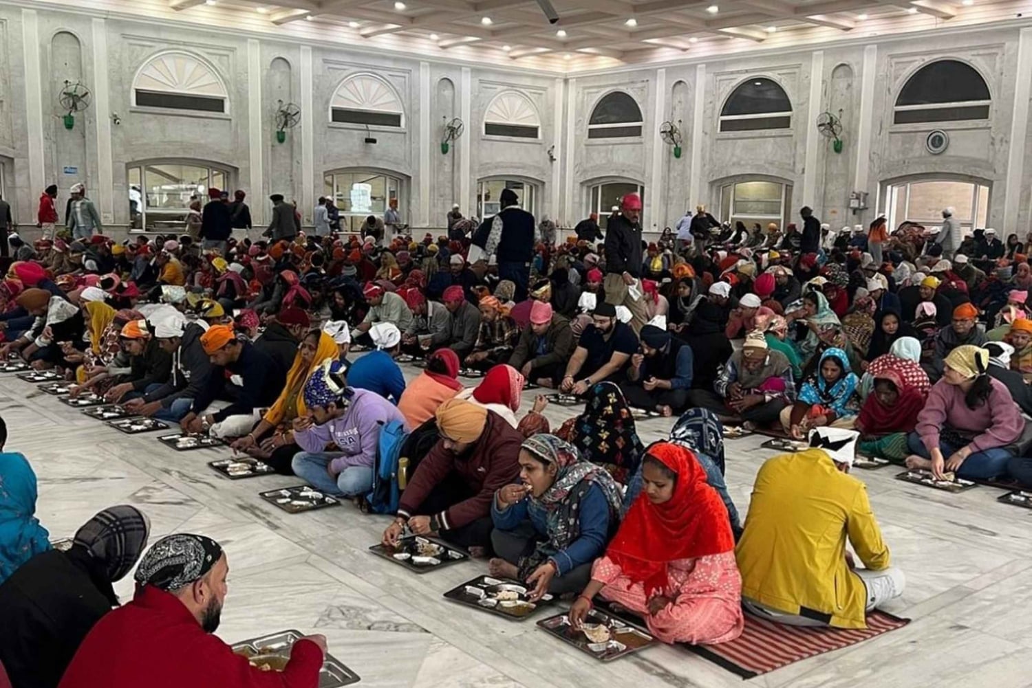 DELHI: Old And New Delhi Private Guided Tour With Entrances