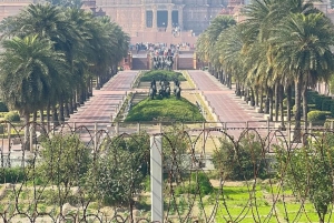 DELHI: Antigua y Nueva Delhi Tour privado guiado con entradas