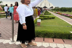 DELHI: Antigua y Nueva Delhi Tour privado guiado con entradas