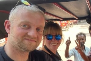 DELHI: Old And New Delhi Private Guided Tour With Entrances