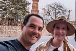 DELHI: Old And New Delhi Private Guided Tour With Entrances