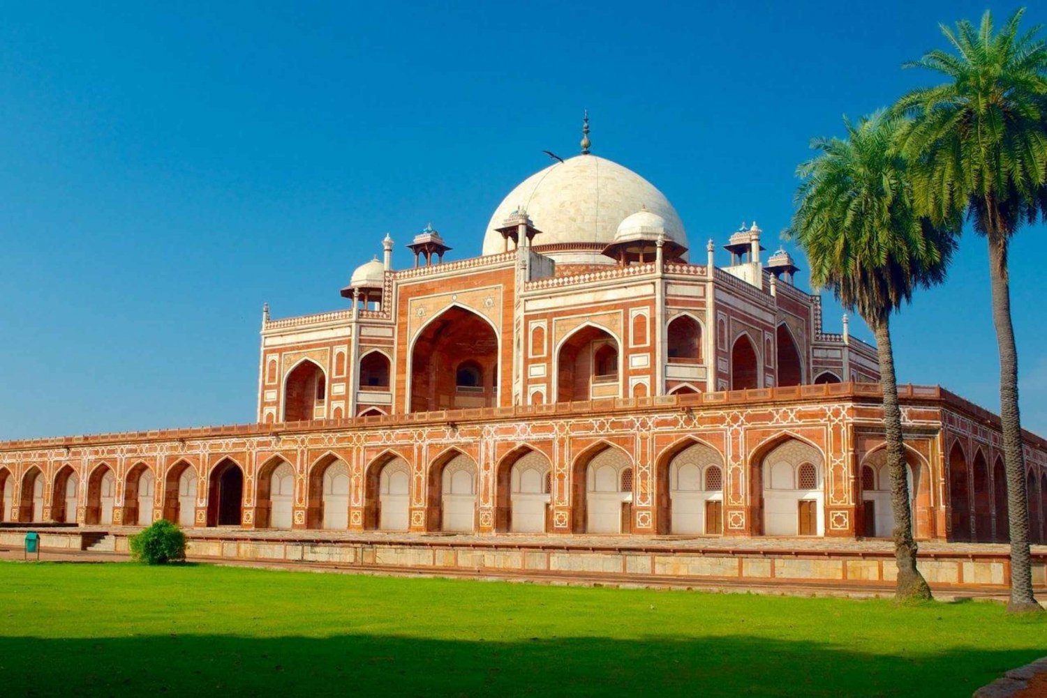 Delhi: Alt- und Neu-Delhi − Private Tagestour