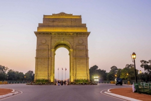 Delhi : Visite culinaire de la vieille ville de Delhi avec promenade en tuk tuk et cuisine de rue