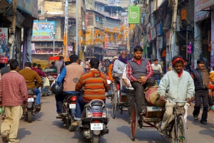 Delhi : Visite culinaire de la vieille ville de Delhi avec promenade en tuk tuk et cuisine de rue