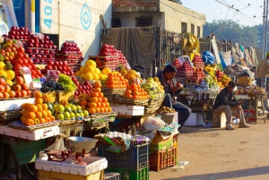 Delhi : Visite culinaire de la vieille ville de Delhi avec promenade en tuk tuk et cuisine de rue